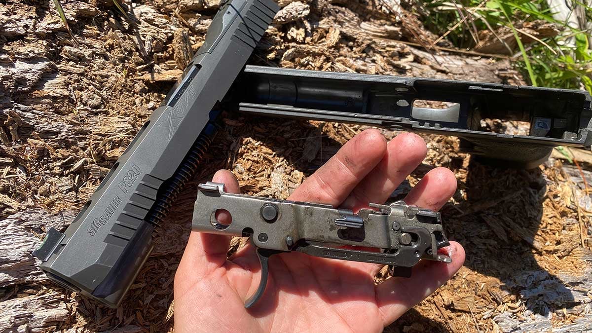 p320 handgun