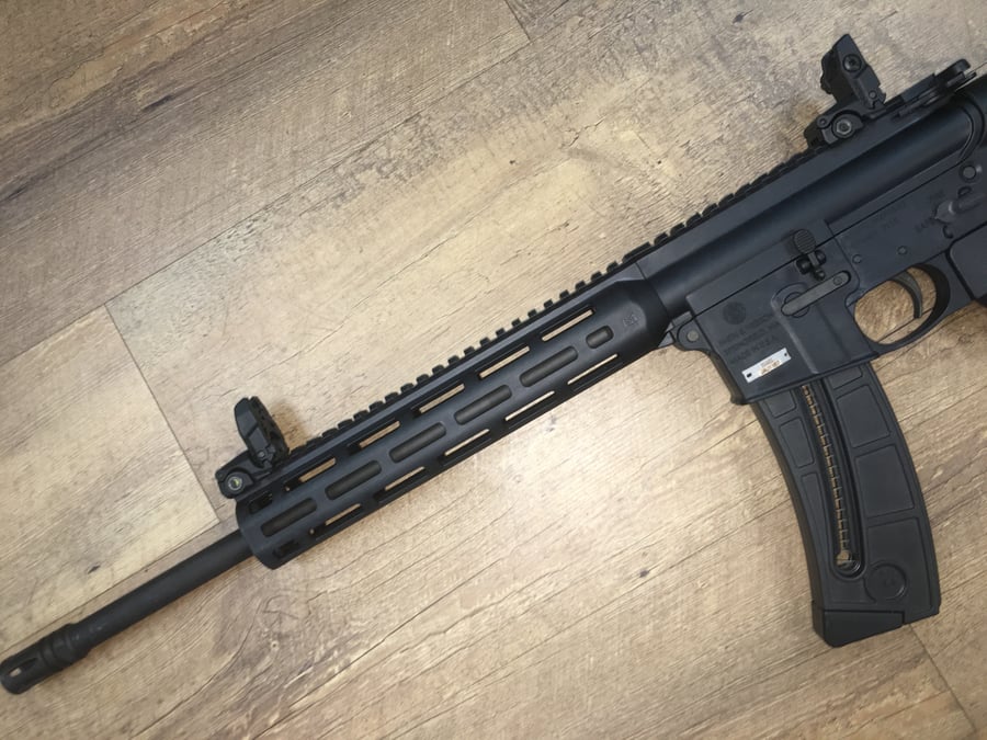 Smith And Wesson M&p 1522 Sport With Mlok Handguard (magpul Flip Up