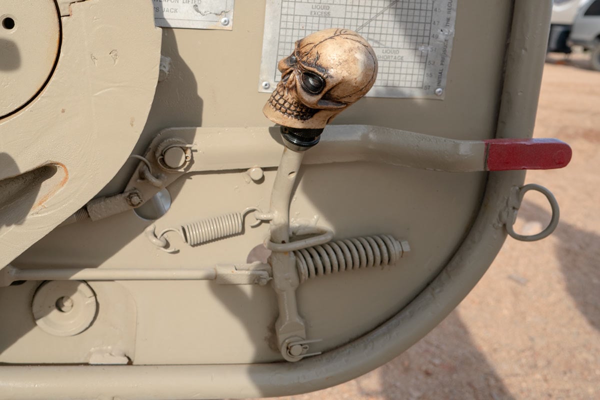 firing lever on the Russian 122mm