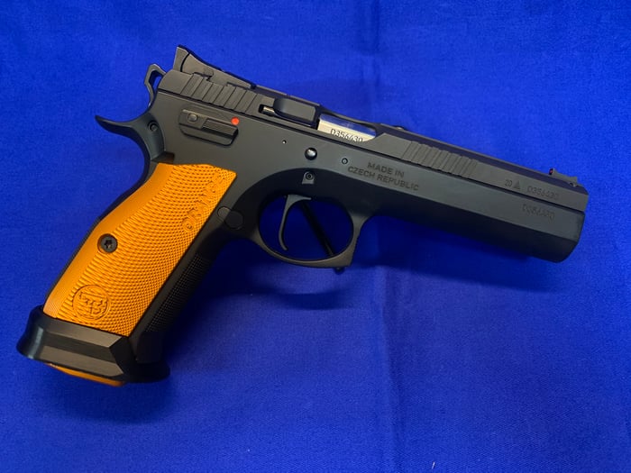 CZ P10 C main image 1