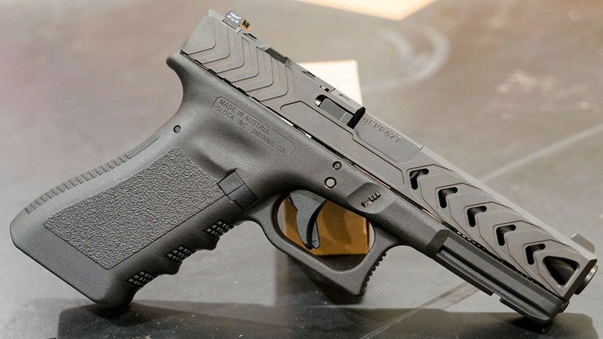GLock 17 with slide cuts