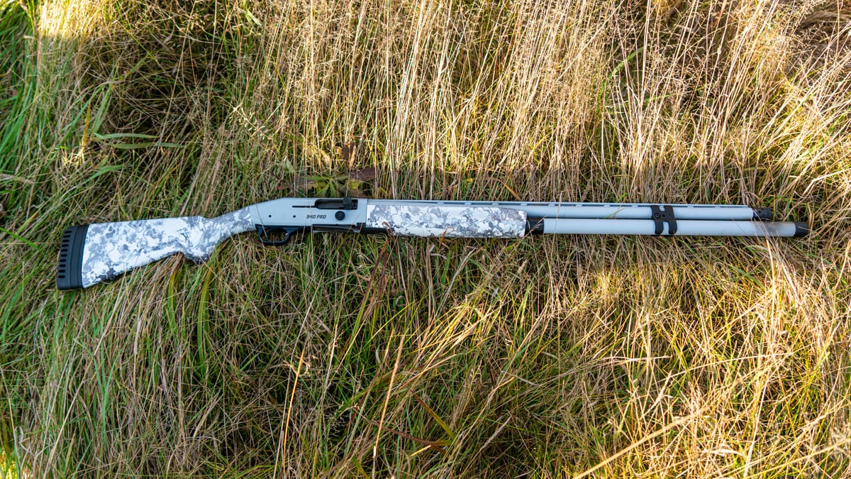 Mossberg 940 Pro Snow Goose Shotgun