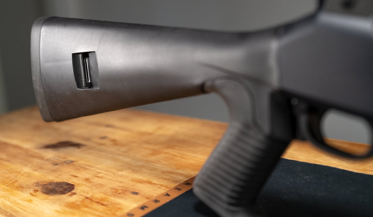 benelli m4 12 gauge semi automatic shotgun