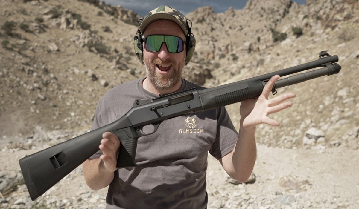 benelli m4 12 gauge semi automatic shotgun