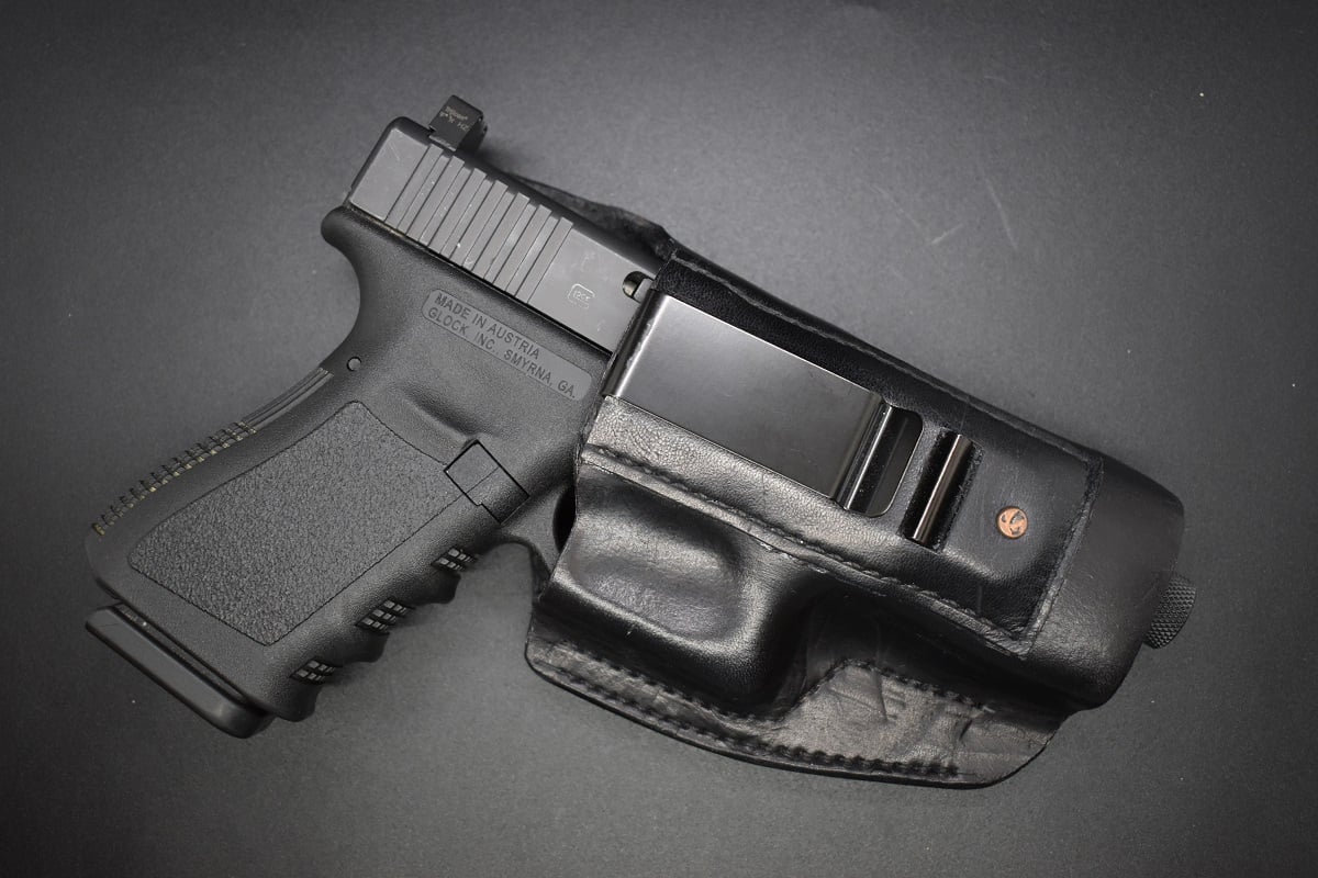 Gen 3 G19 holstered