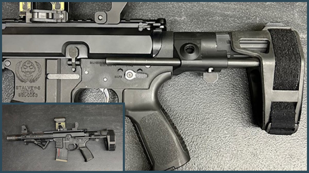 AR pistol with stablizing brace