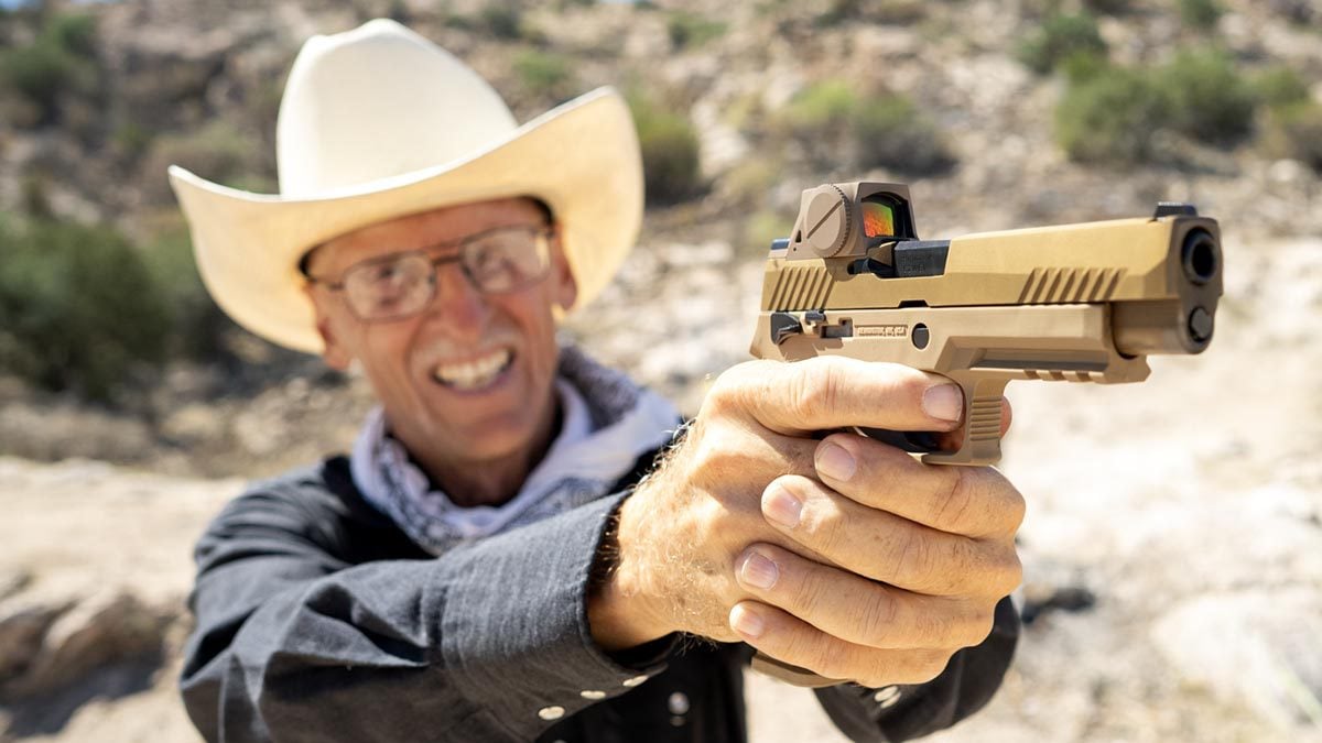 SIG Sauer M17 with Romeo M17 red dot