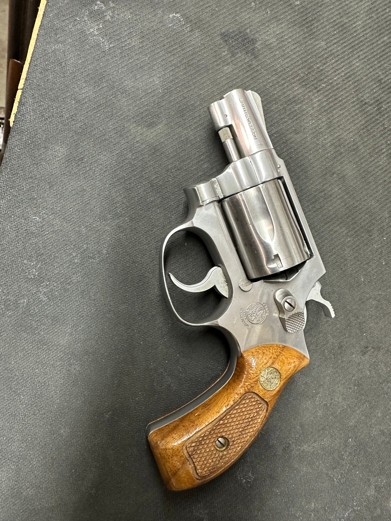 Smith & Wesson 60 No Dash