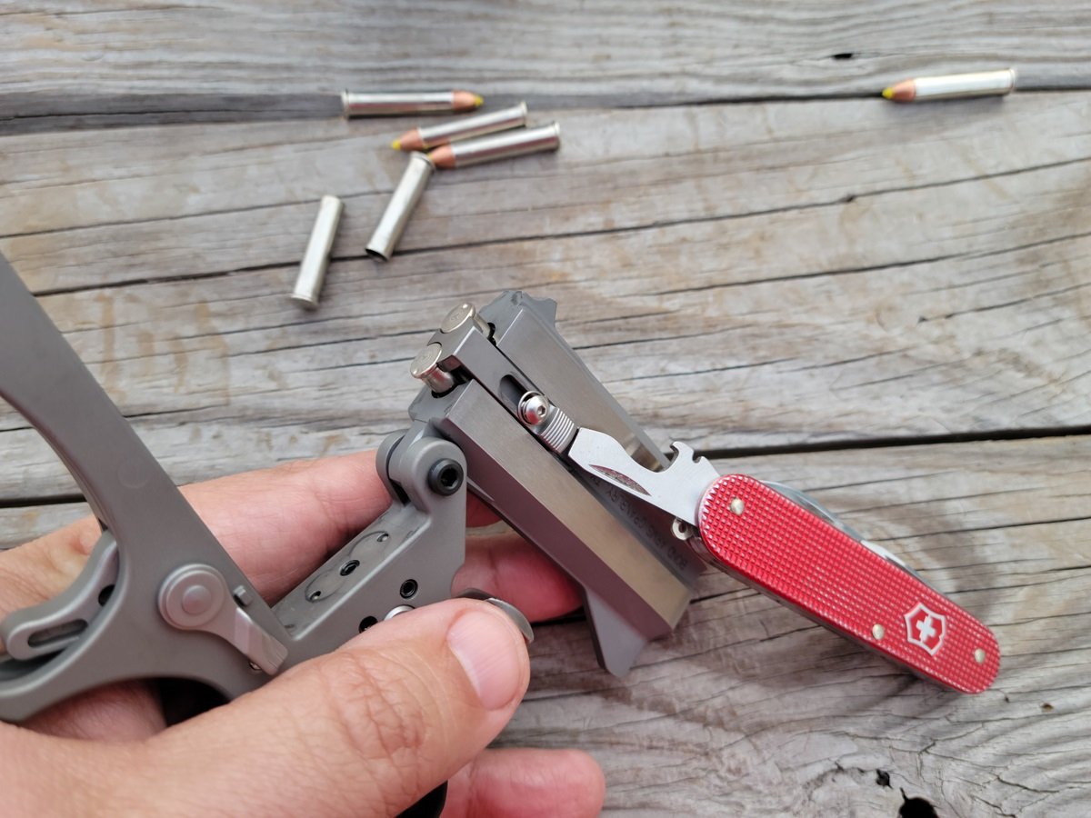 Bond Arms Honey B Derringer