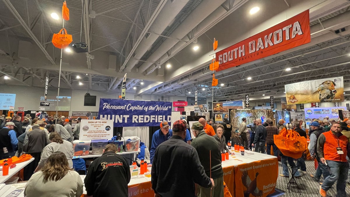 Show floor at Pheasant Fest