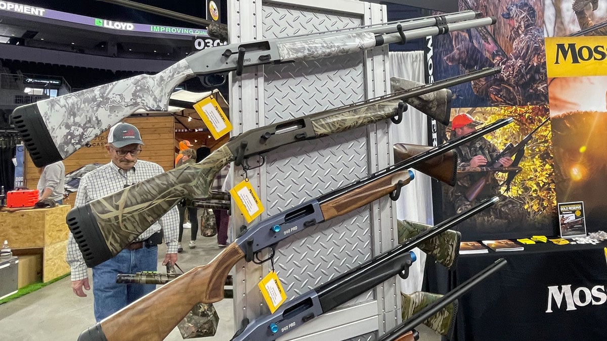 Mossberg 940 Pro shotguns