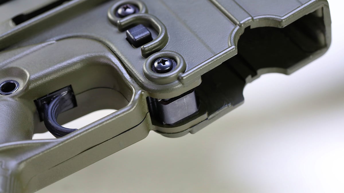 KelTec SU-22 magwell