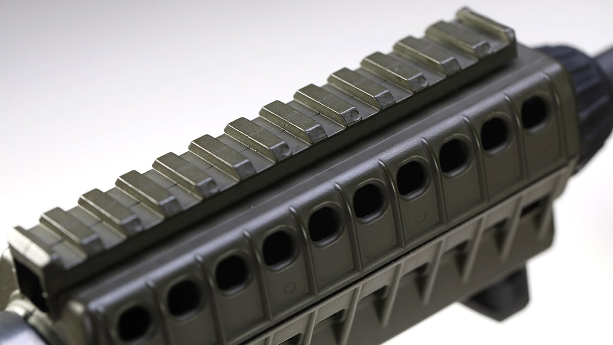 KelTec SU-22 Pic rail