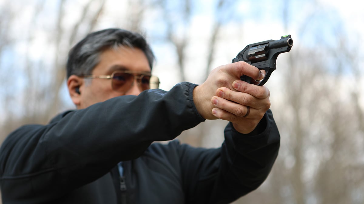 shooting the Ruger LCR