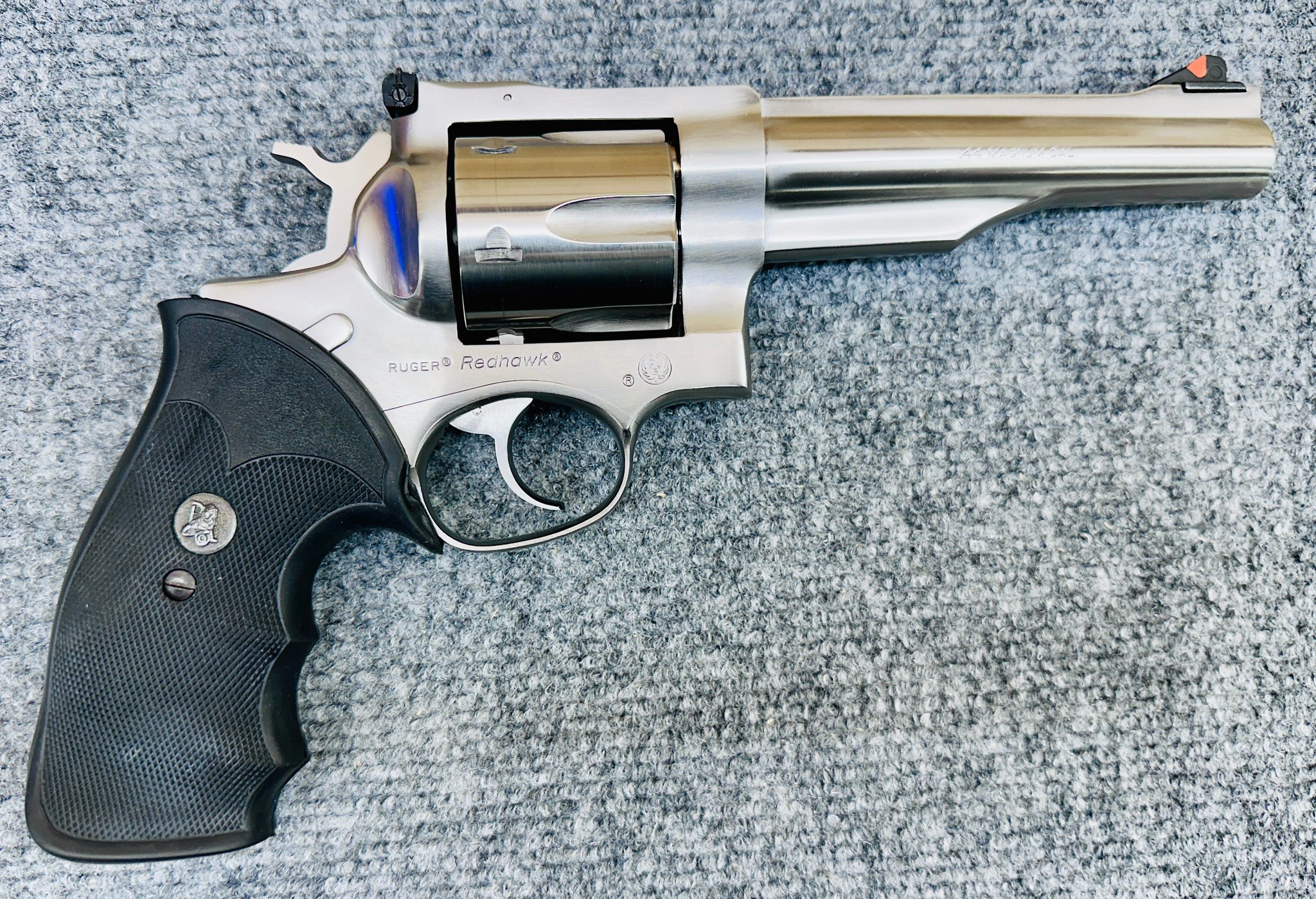 Ruger Redhawk .44 5.5"