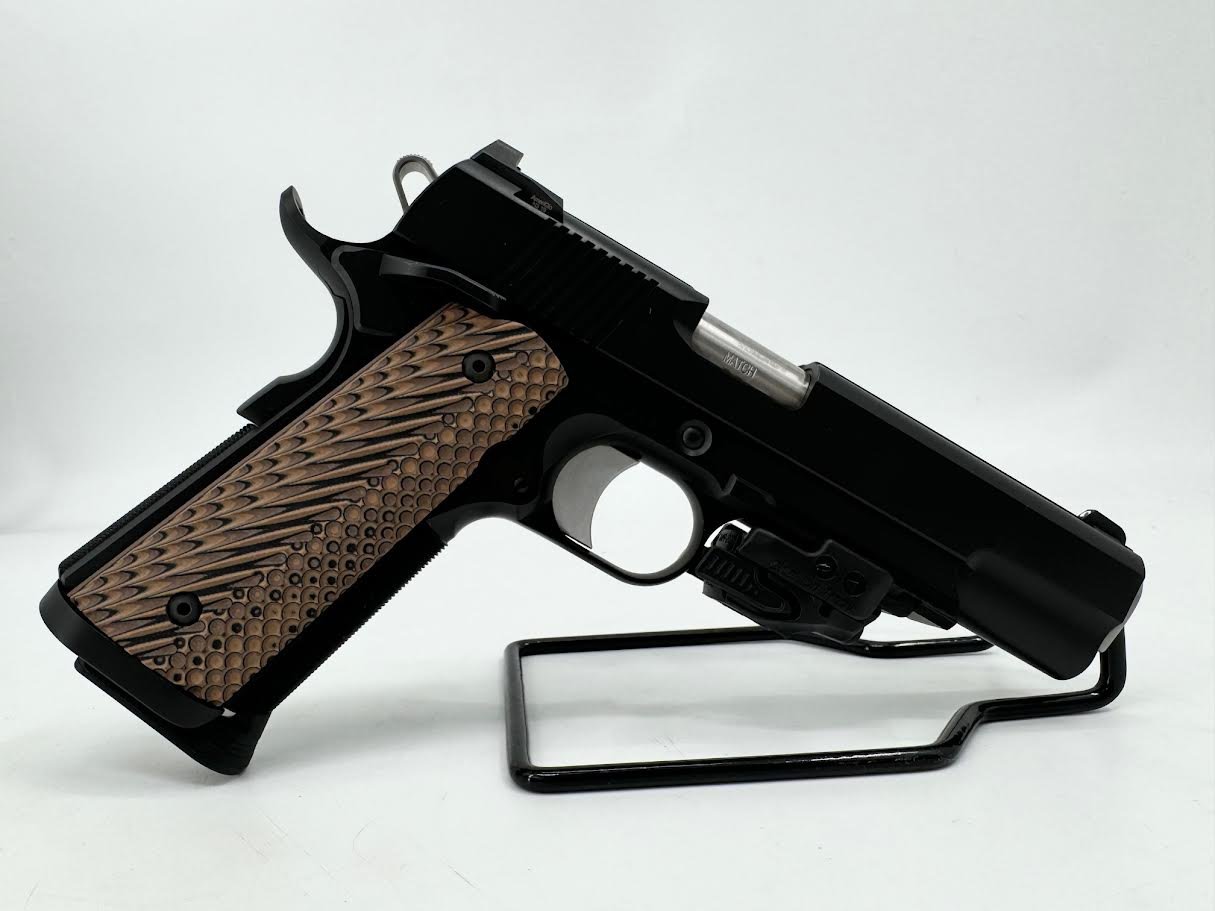 DAN Wesson Firearms Specialist ECOM00364781 392371