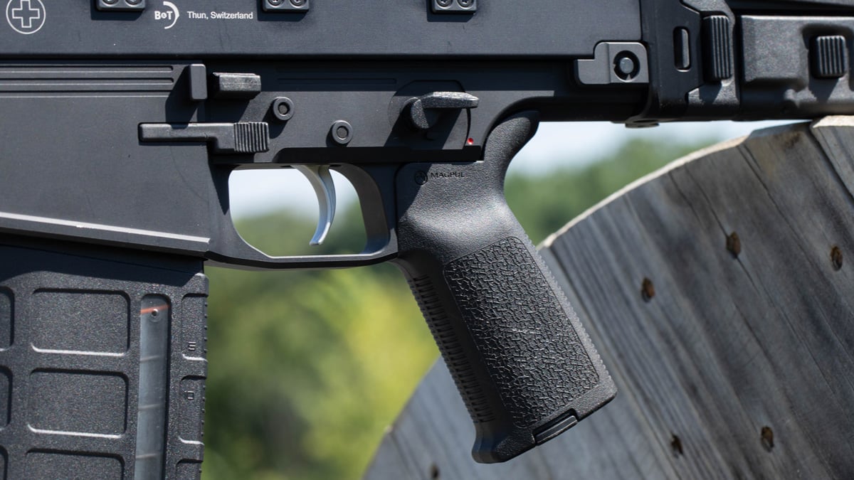 trigger and controls on APC308