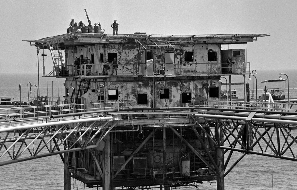 Iranian oil platform Op Preying Mantis