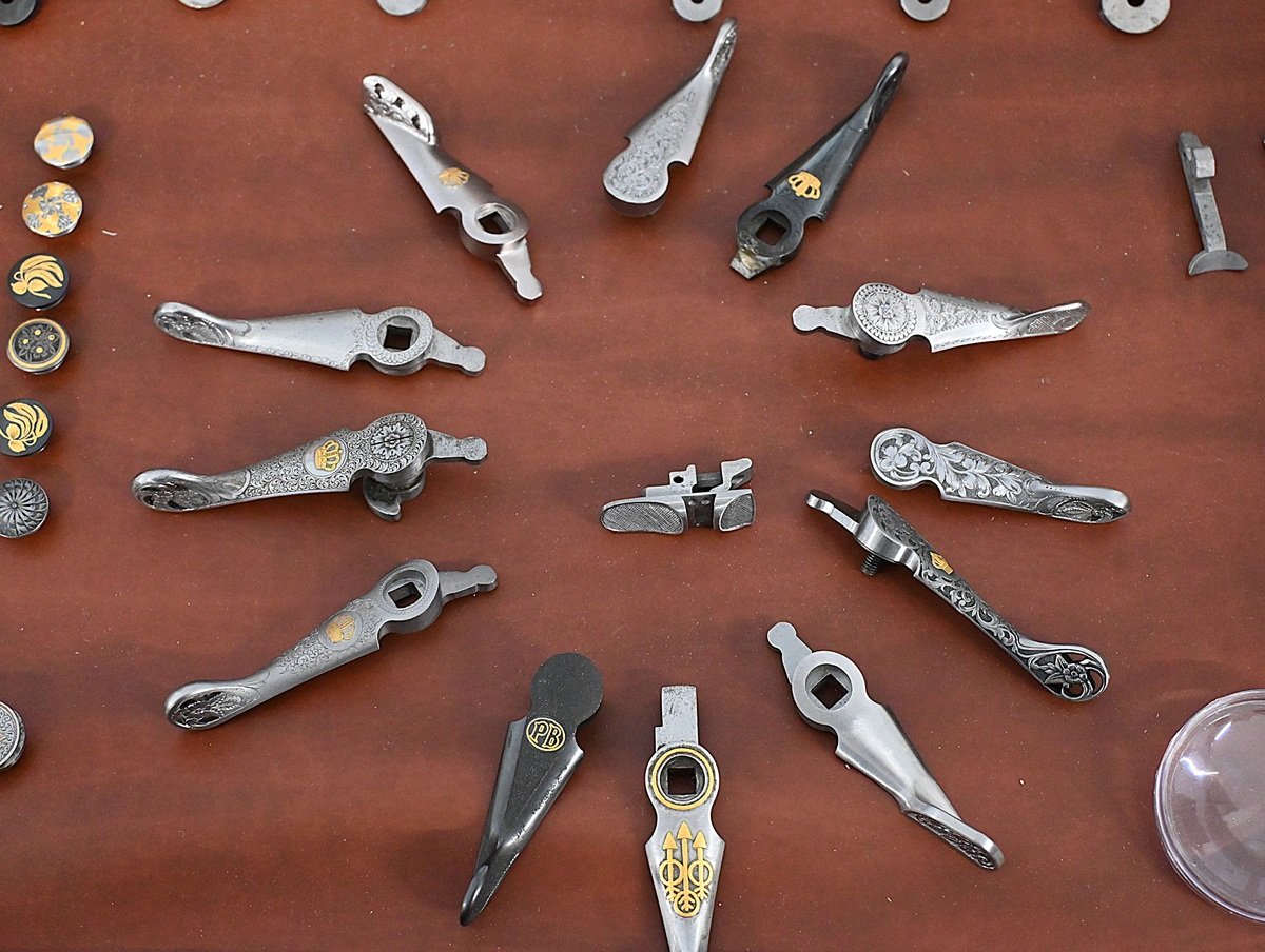 Pietro Beretta Custom Atelier engraved items