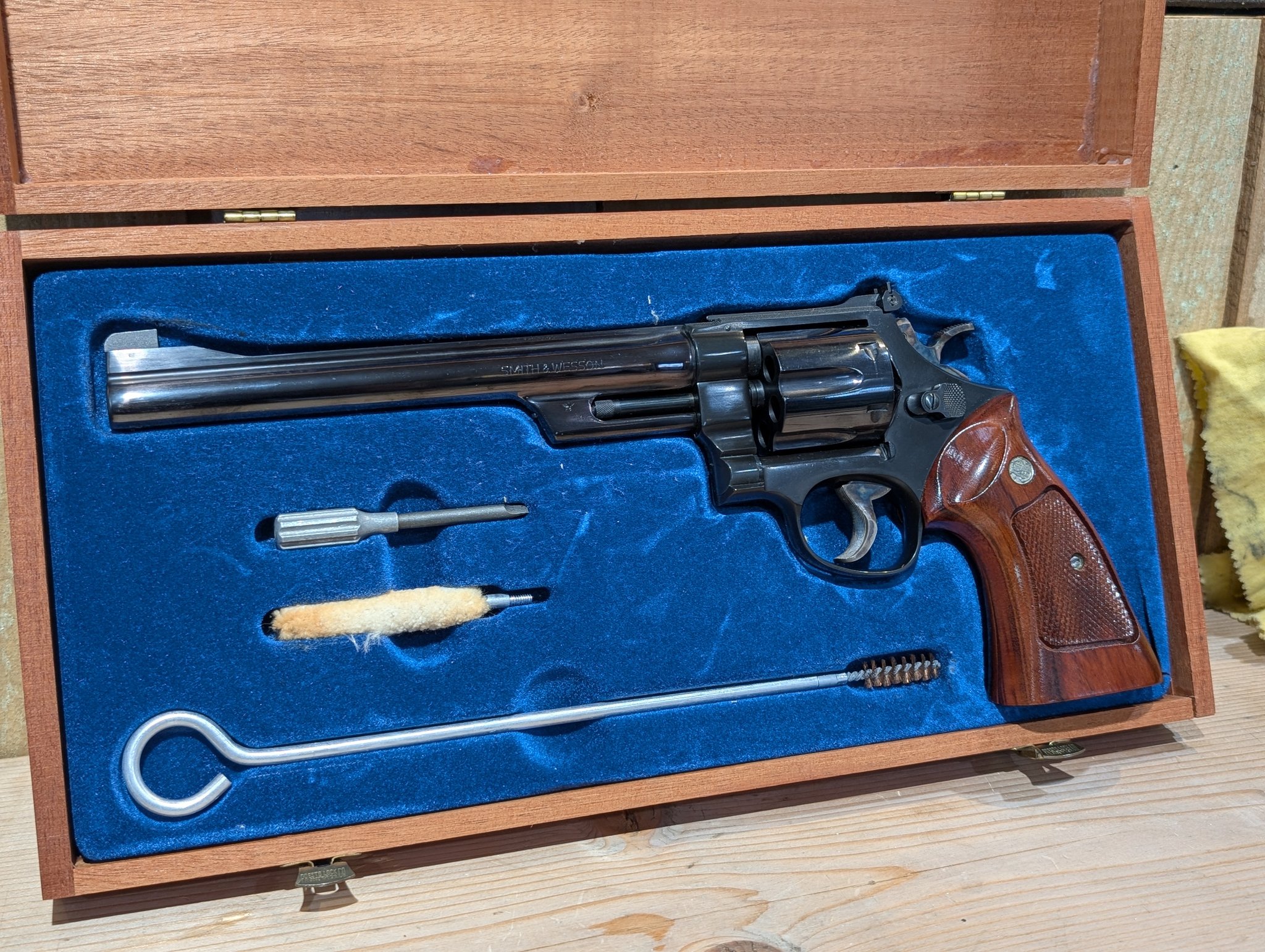 SMITH & WESSON 27-2