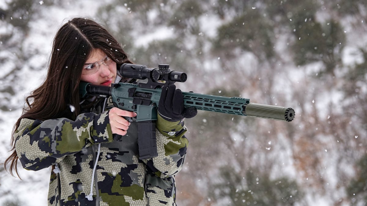 girl shooting Banshee Mk4