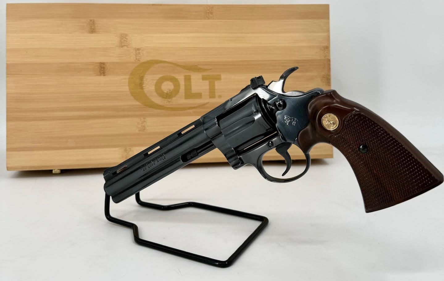 COLT Diamondback