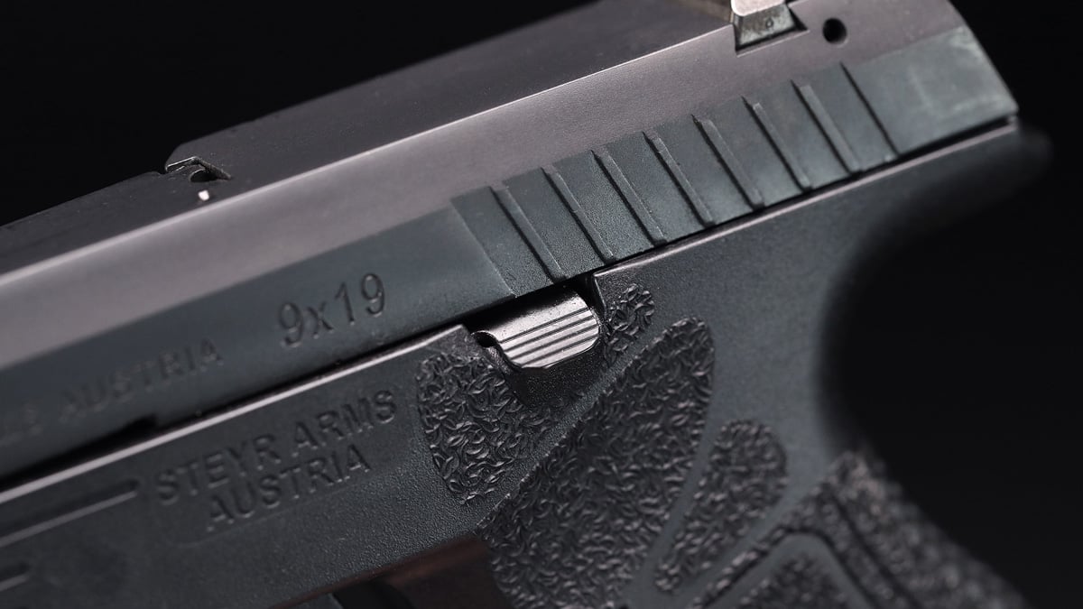 Steyr M9 A2 MF