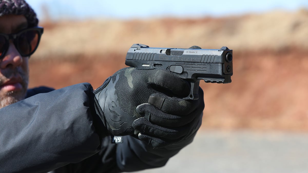 shooting the Steyr M9 A2 MF