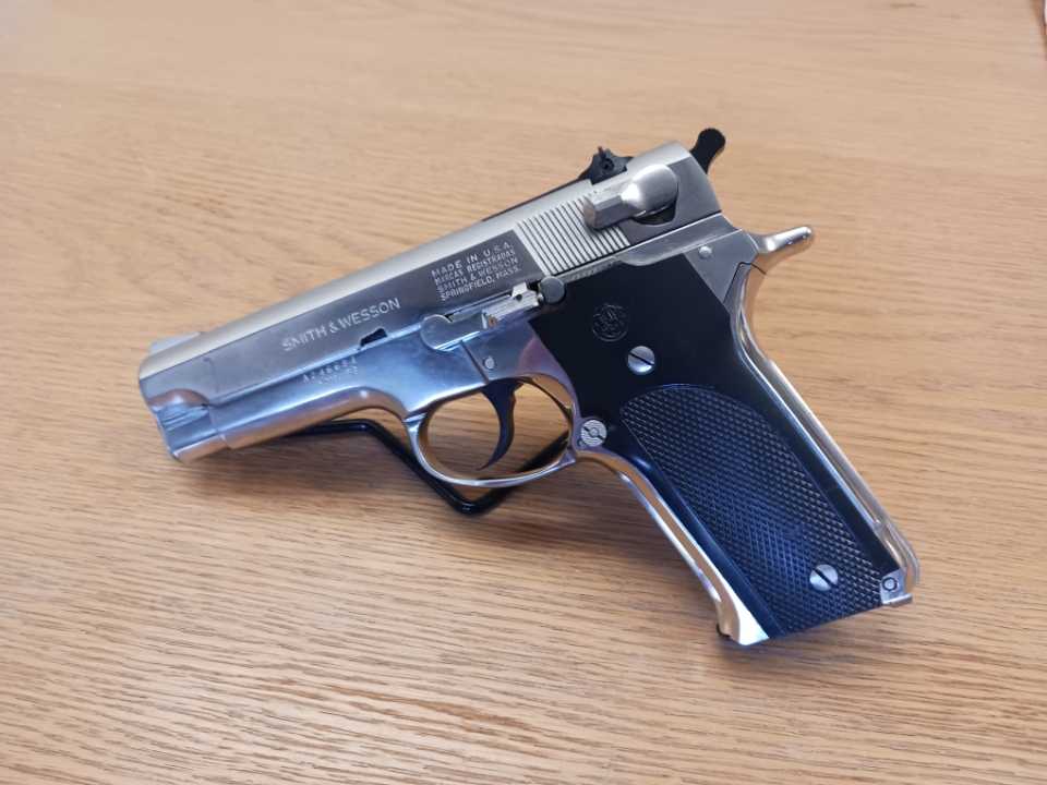 Smith & Wesson 59