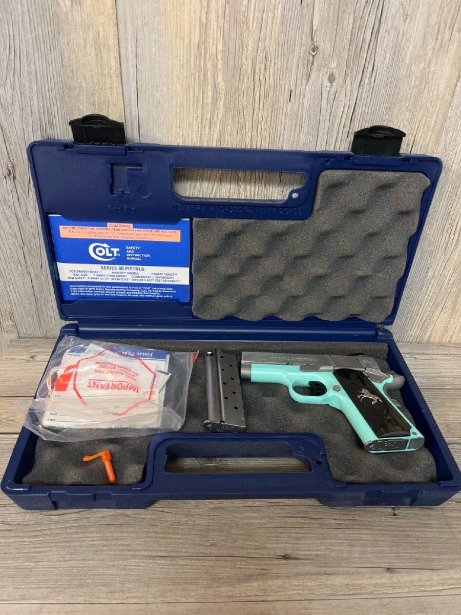 Colt Defender
