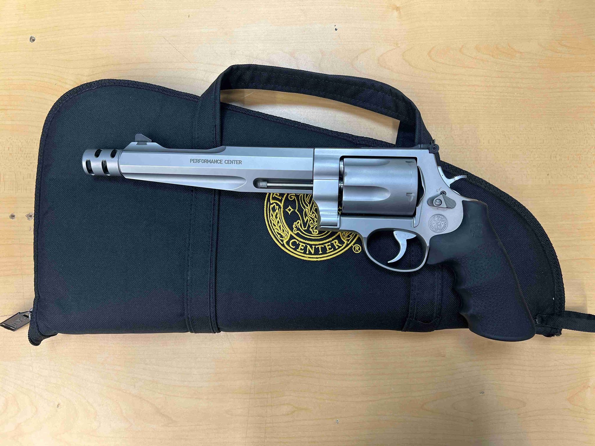 Smith & Wesson 500 7.5"