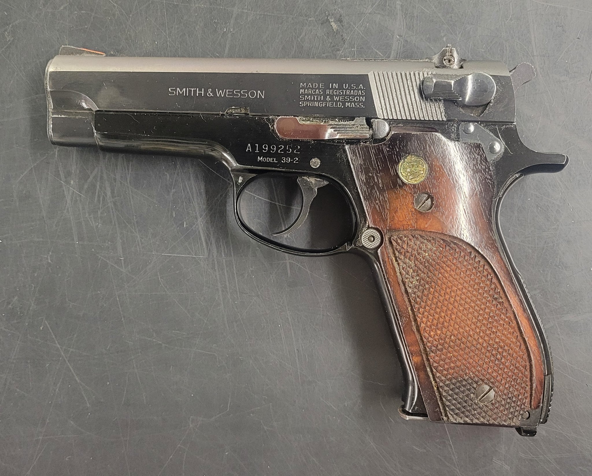 Smith & Wesson 39-2