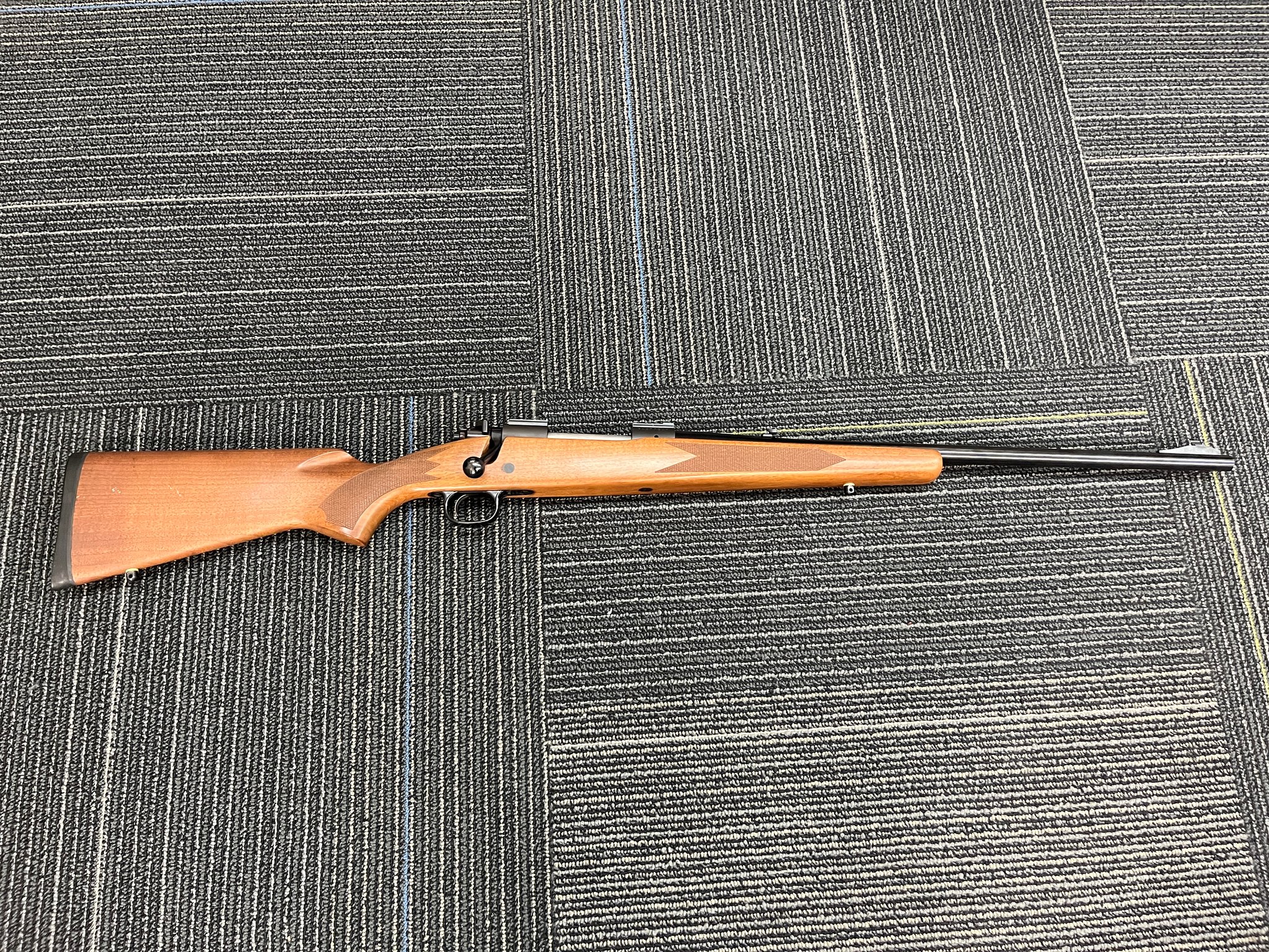 WINCHESTER MODEL 70