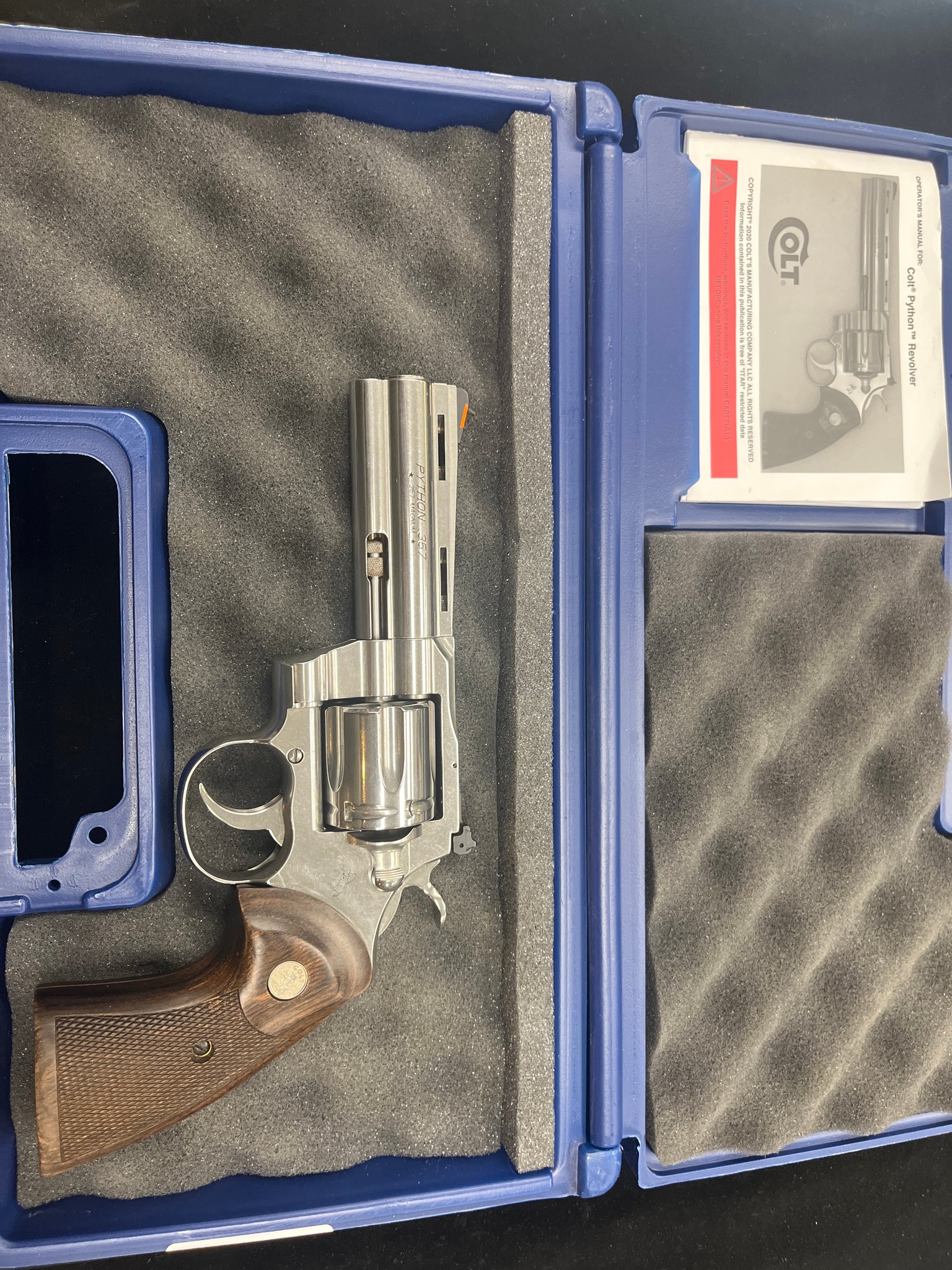 ECOM00430429 COLT Python ECOM00430429 519077