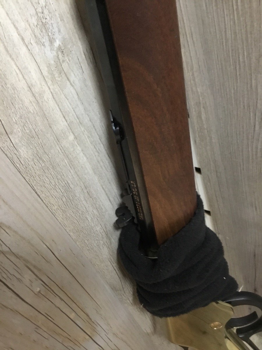 Henry H004