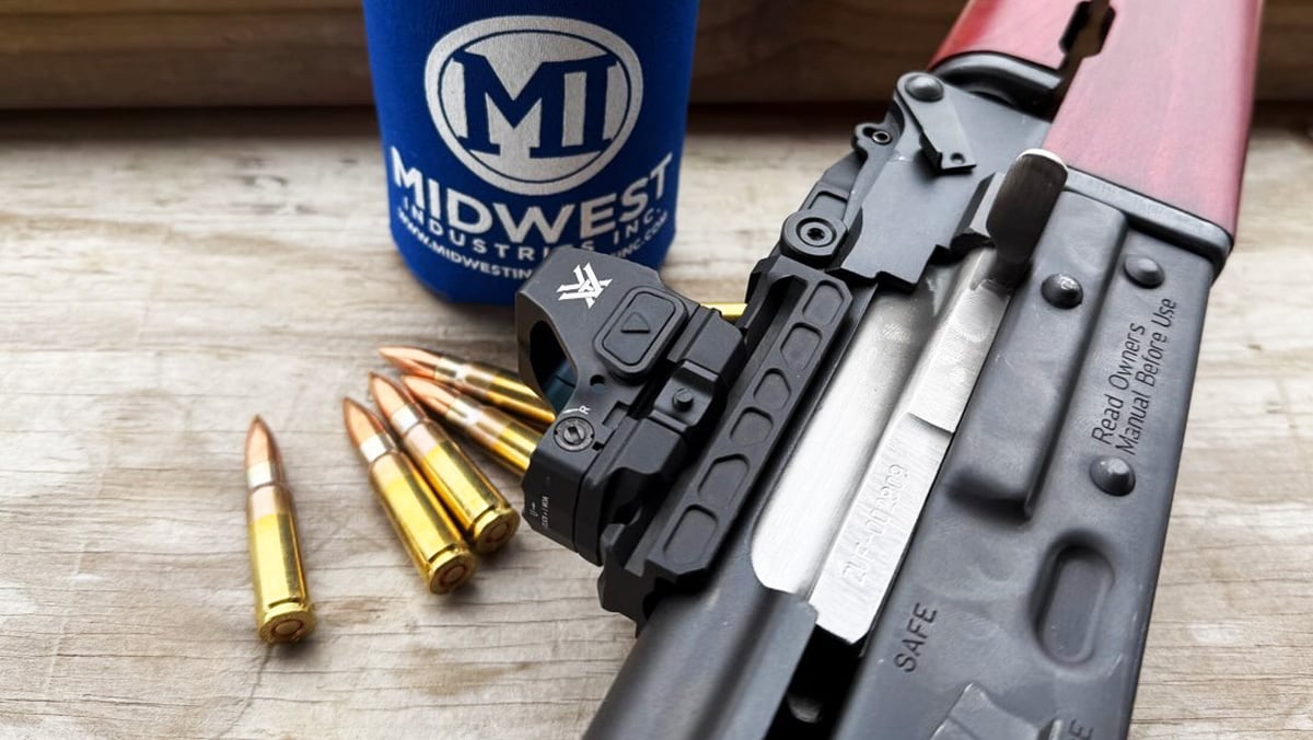 Vortex Defender-ST and Midwest Industries AK Mount