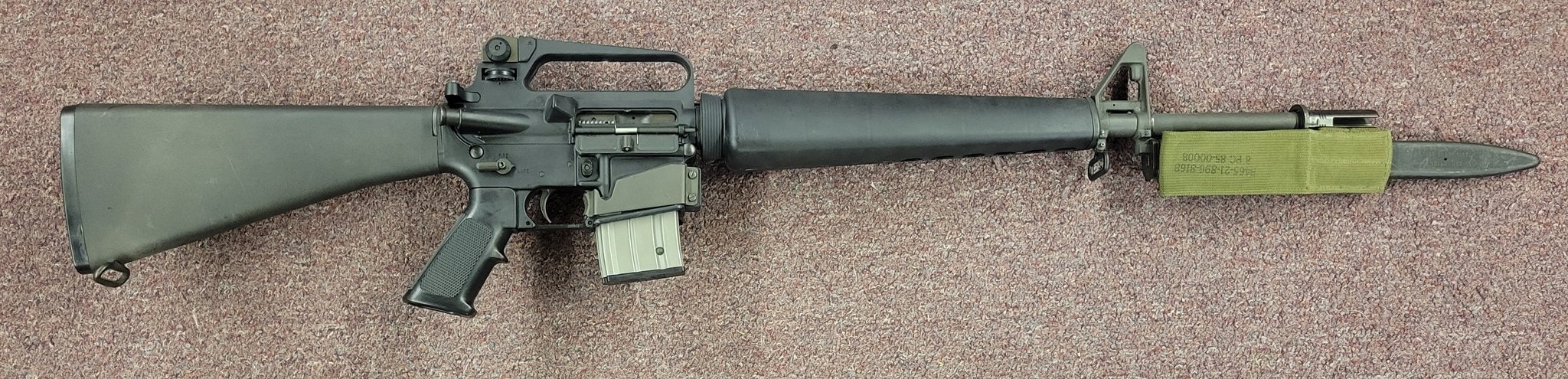 Bushmaster Ar-15