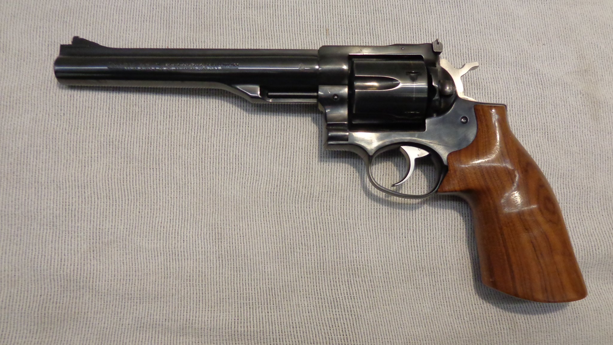 Ruger Redhawk