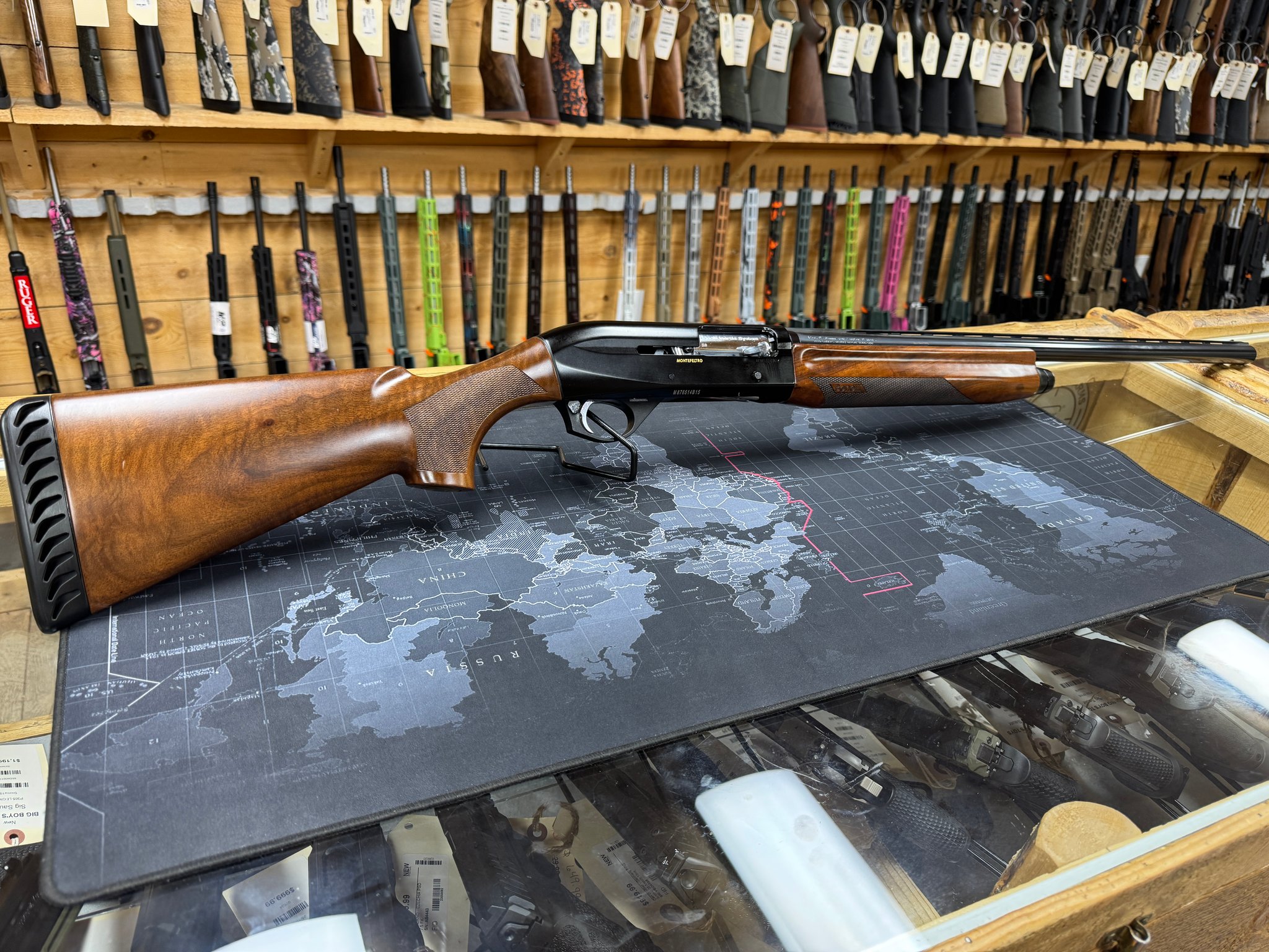 ECOM00433570 BENELLI Montefeltro ECOM00433570 522750