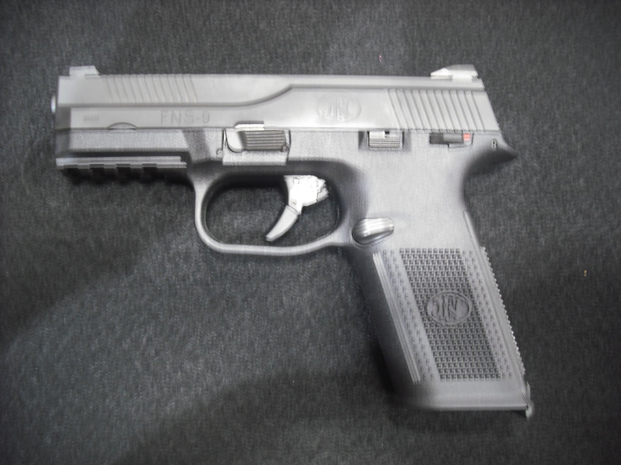 Fn s-9