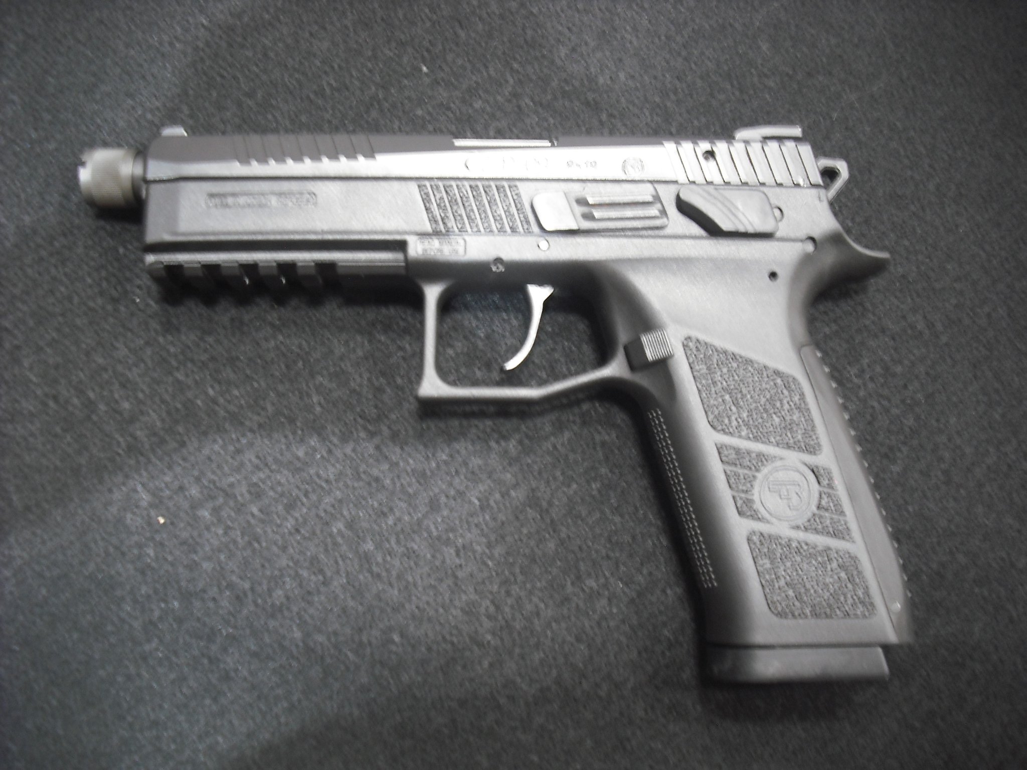 Cz P-09