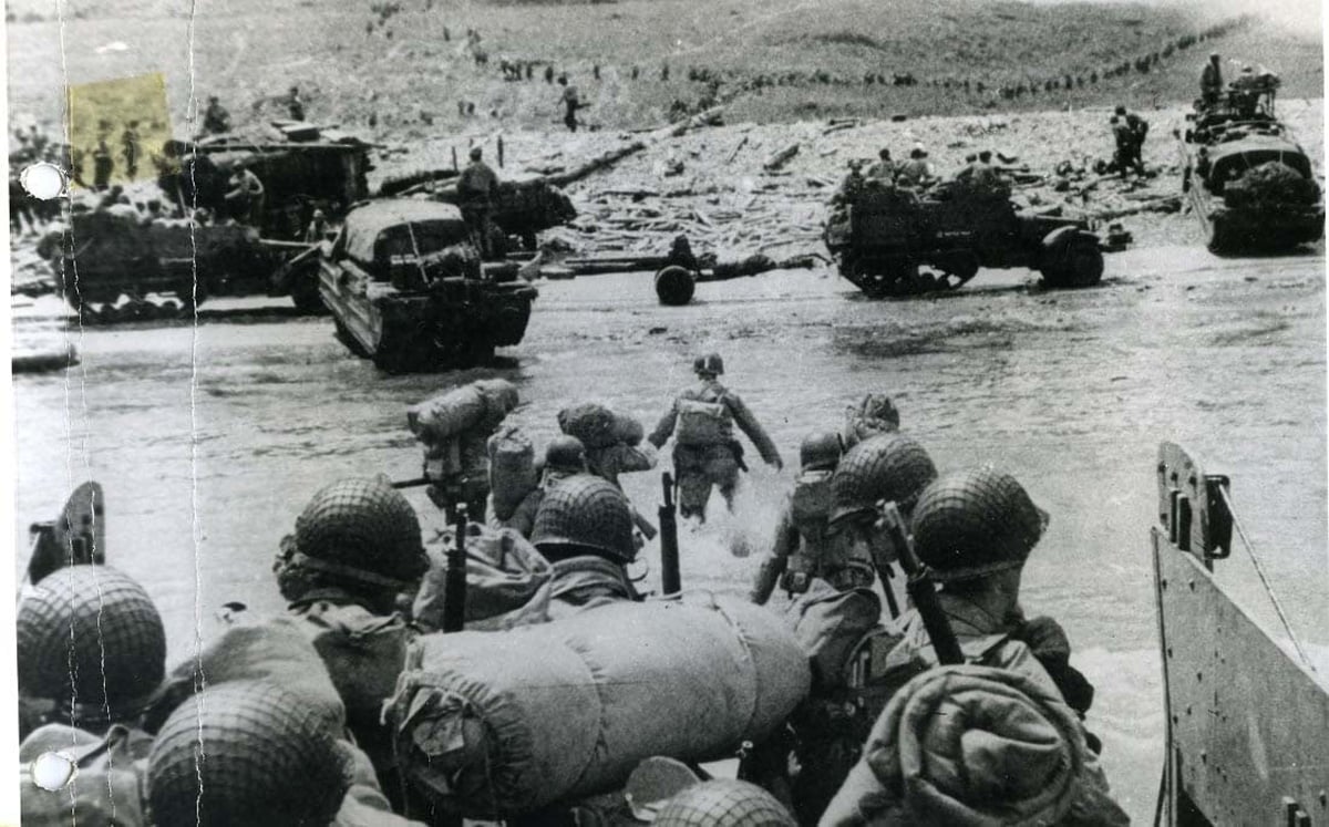 American GIs hit the Beach at Normandy