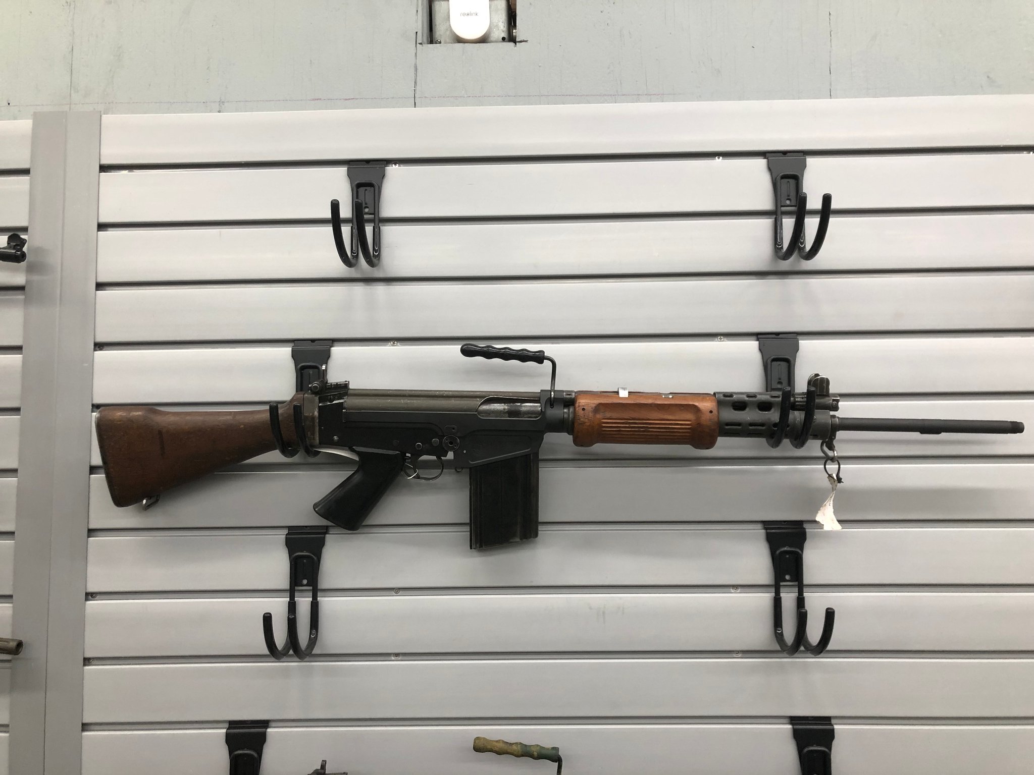 DS Arms Hezbollah Captured Fal ECOM00435280 524812