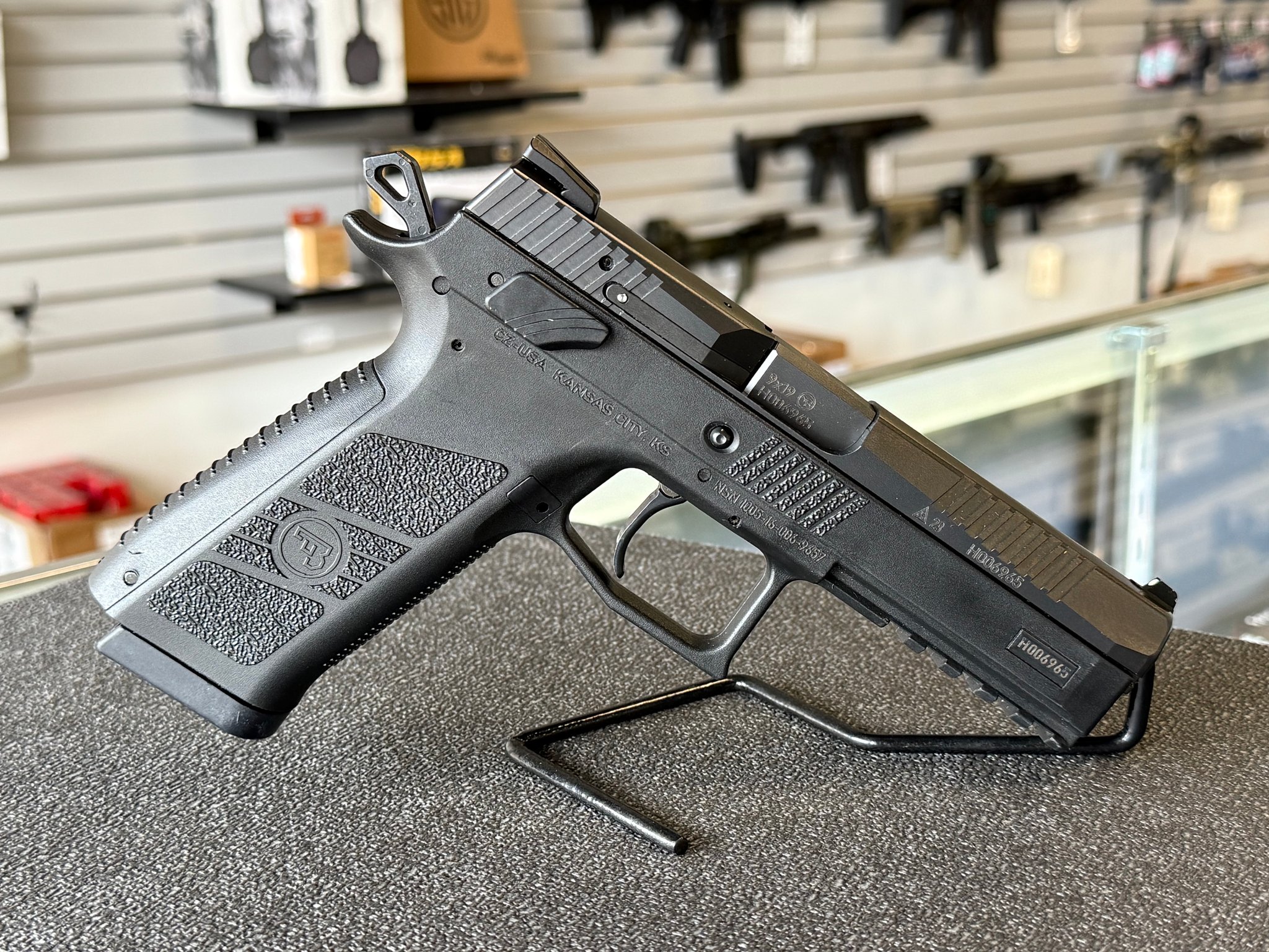 Cz P-09 F