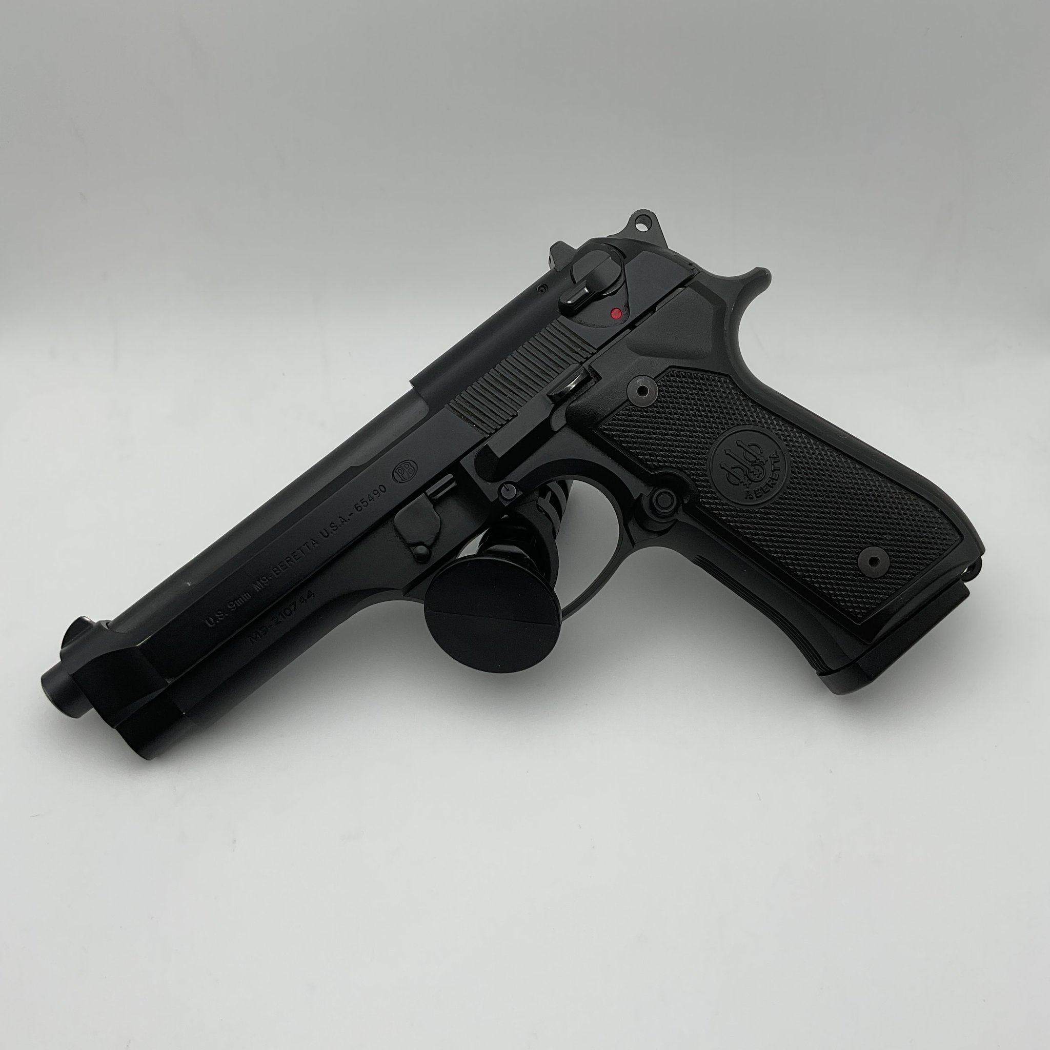 Beretta M9