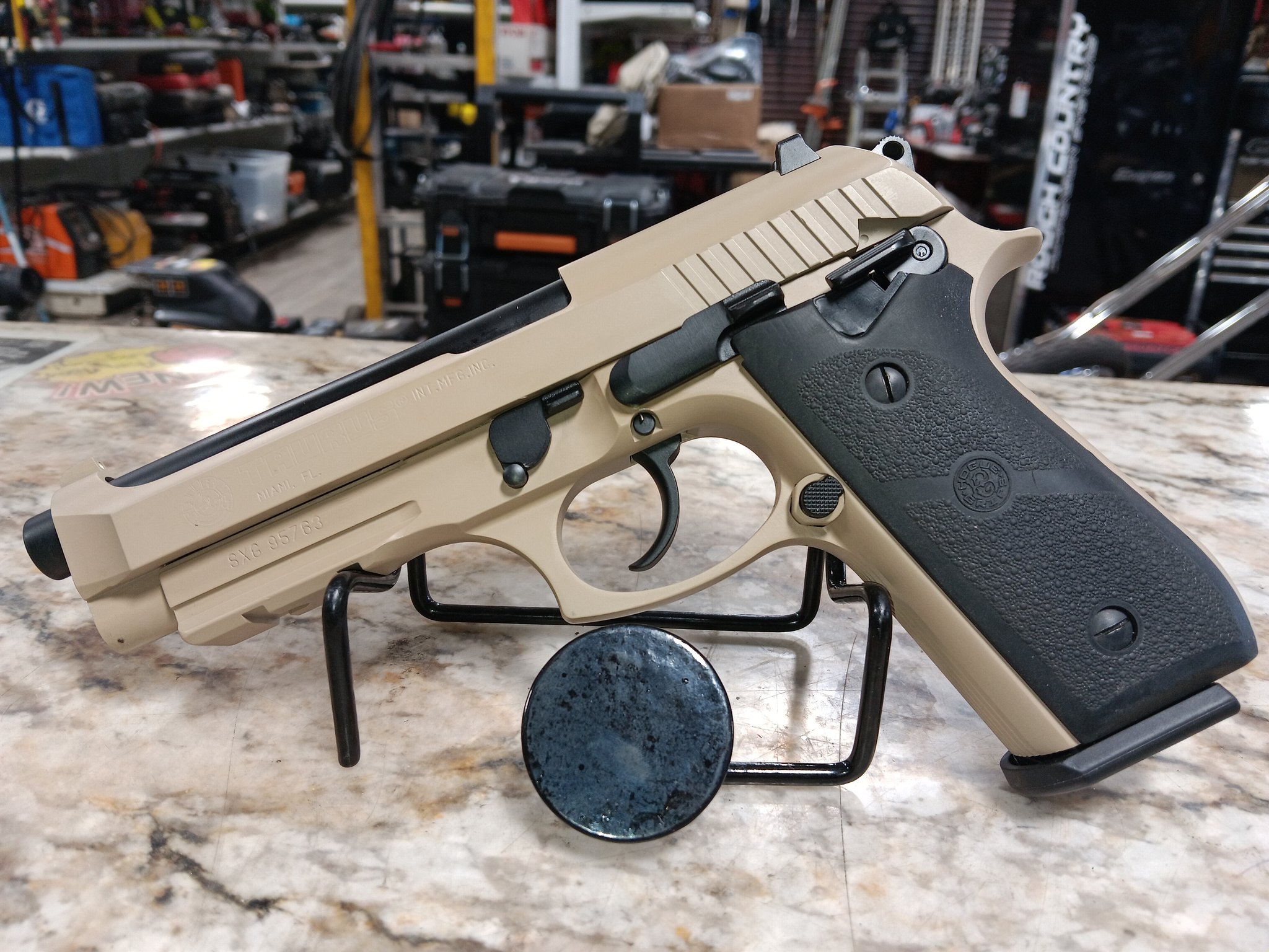 Taurus Pt100ar