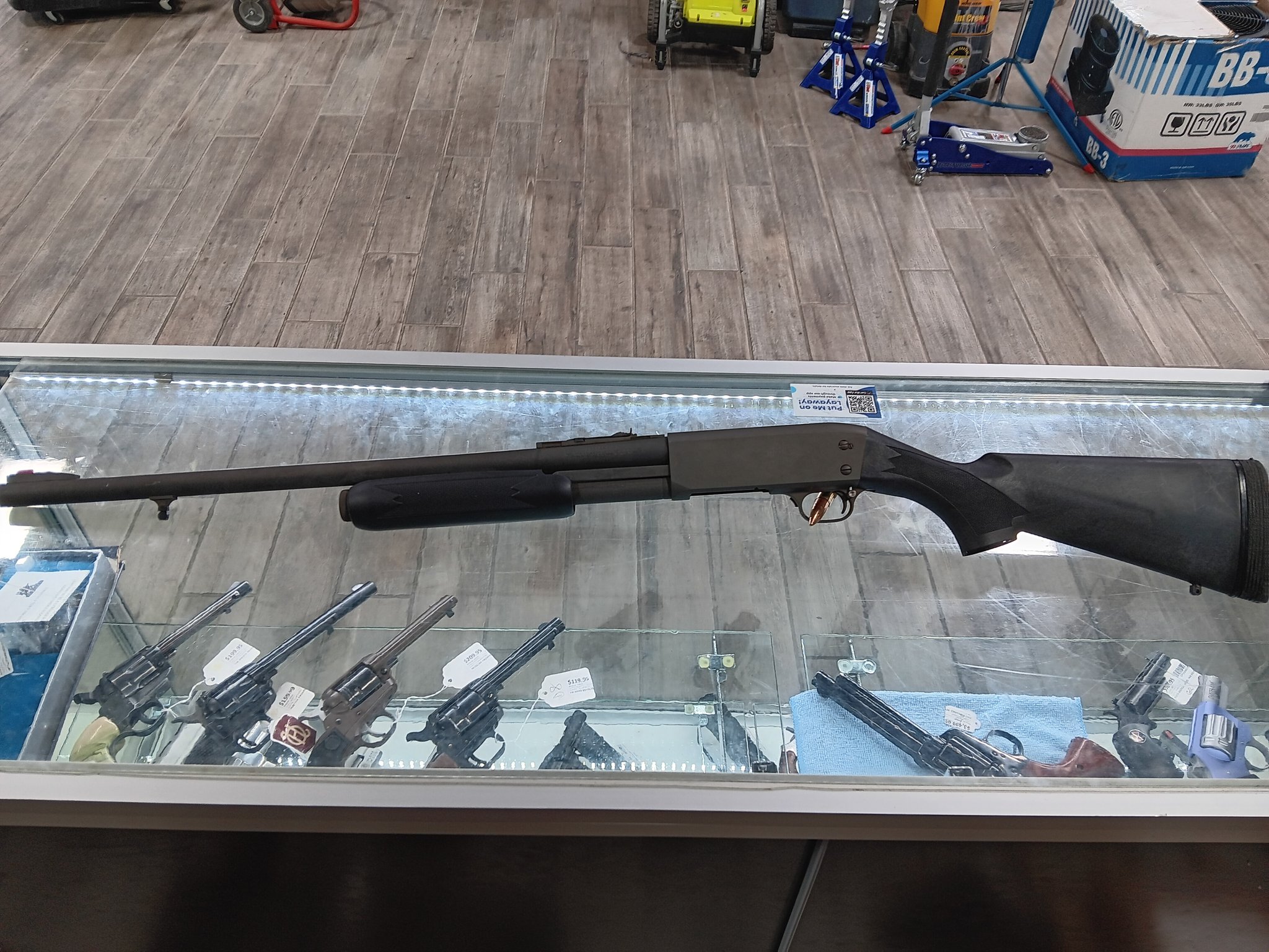 Ithaca Gun Company M37 Defender