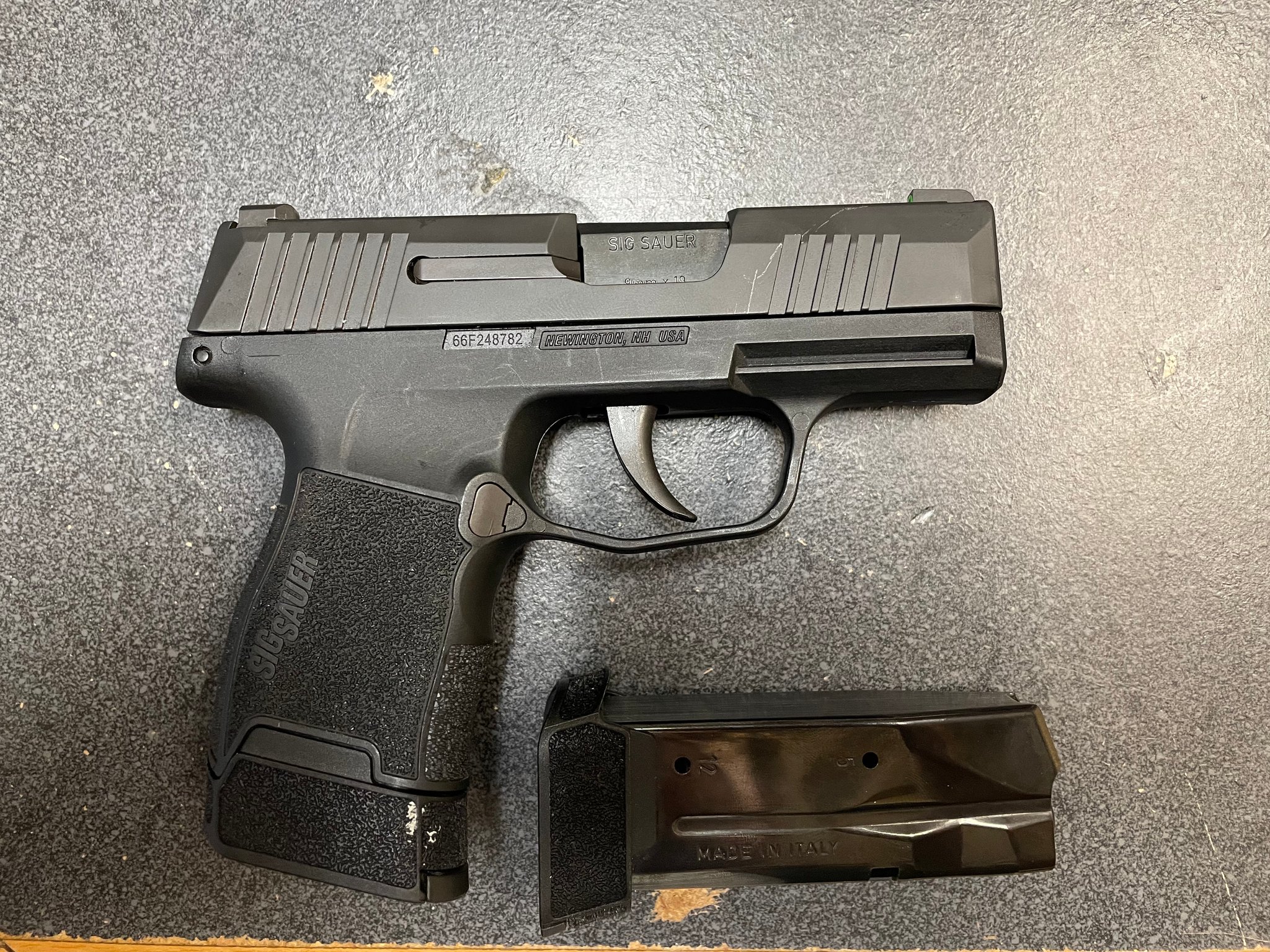 ECOM00437379 SIG Sauer P365 ECOM00437379 527355