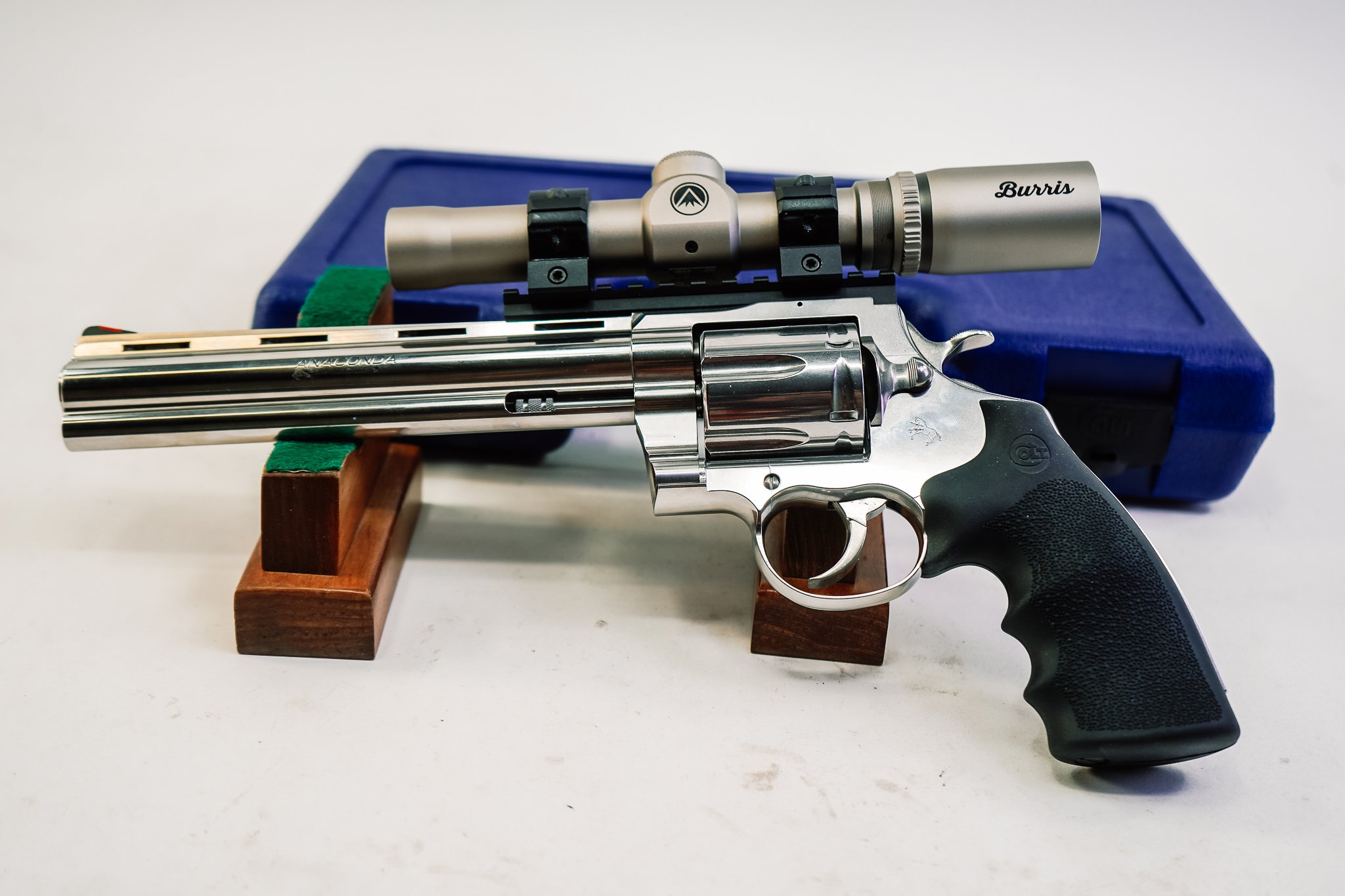 ECOM00437579 COLT Anaconda ECOM00437579 527608