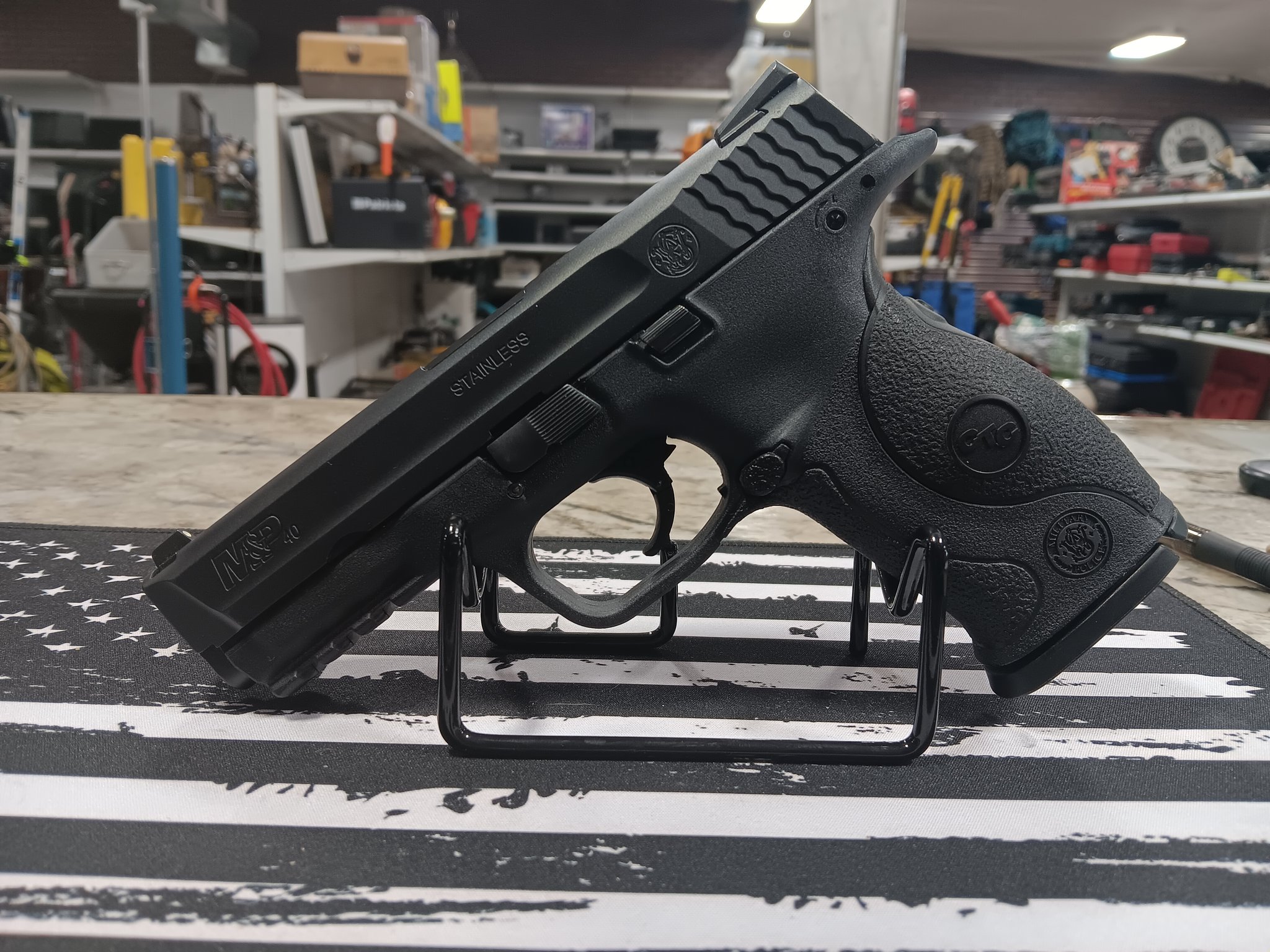 Smith & Wesson M&p40